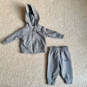 0-3 Month Nike Outfit